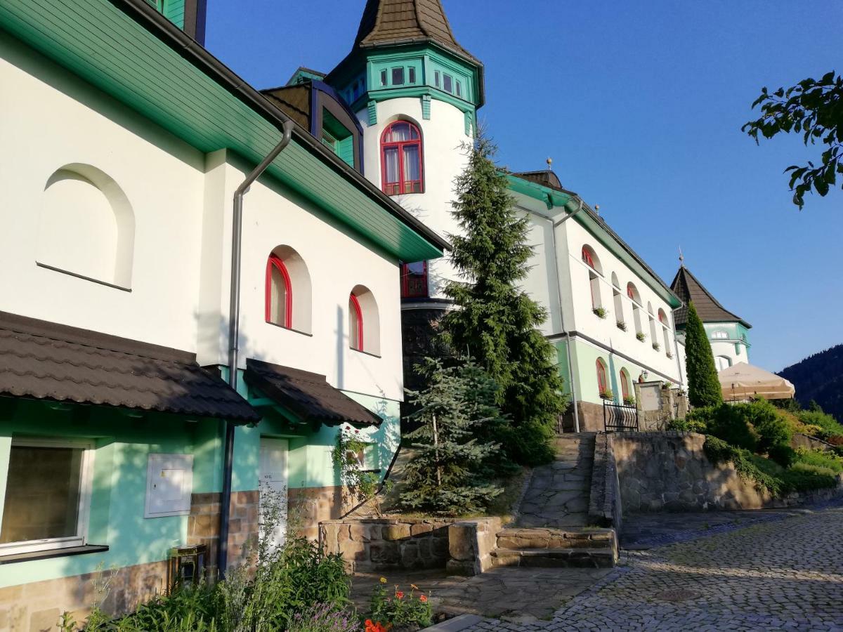 Hotel Zlaty Orel 오스트라비체 외부 사진