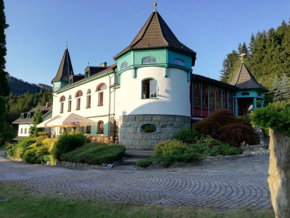 Hotel Zlaty Orel 오스트라비체 외부 사진