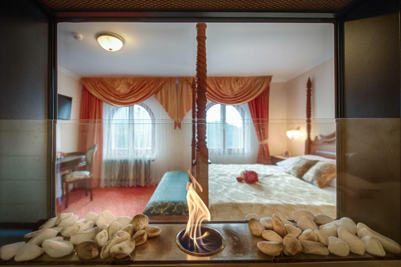 Hotel Zlaty Orel 오스트라비체 외부 사진